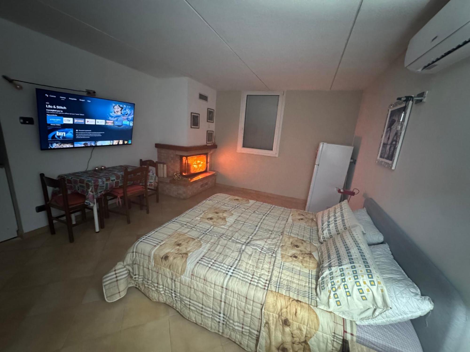 Private Room With Independent Entrance Arcore Esterno foto